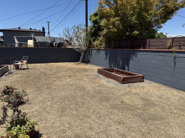 Before & After Exterior Painting in Burbank, CA (7)